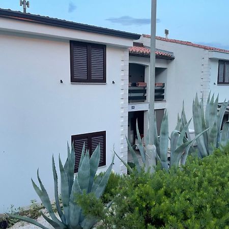 Residence4A-Appartamento Bianco Ravni Buitenkant foto